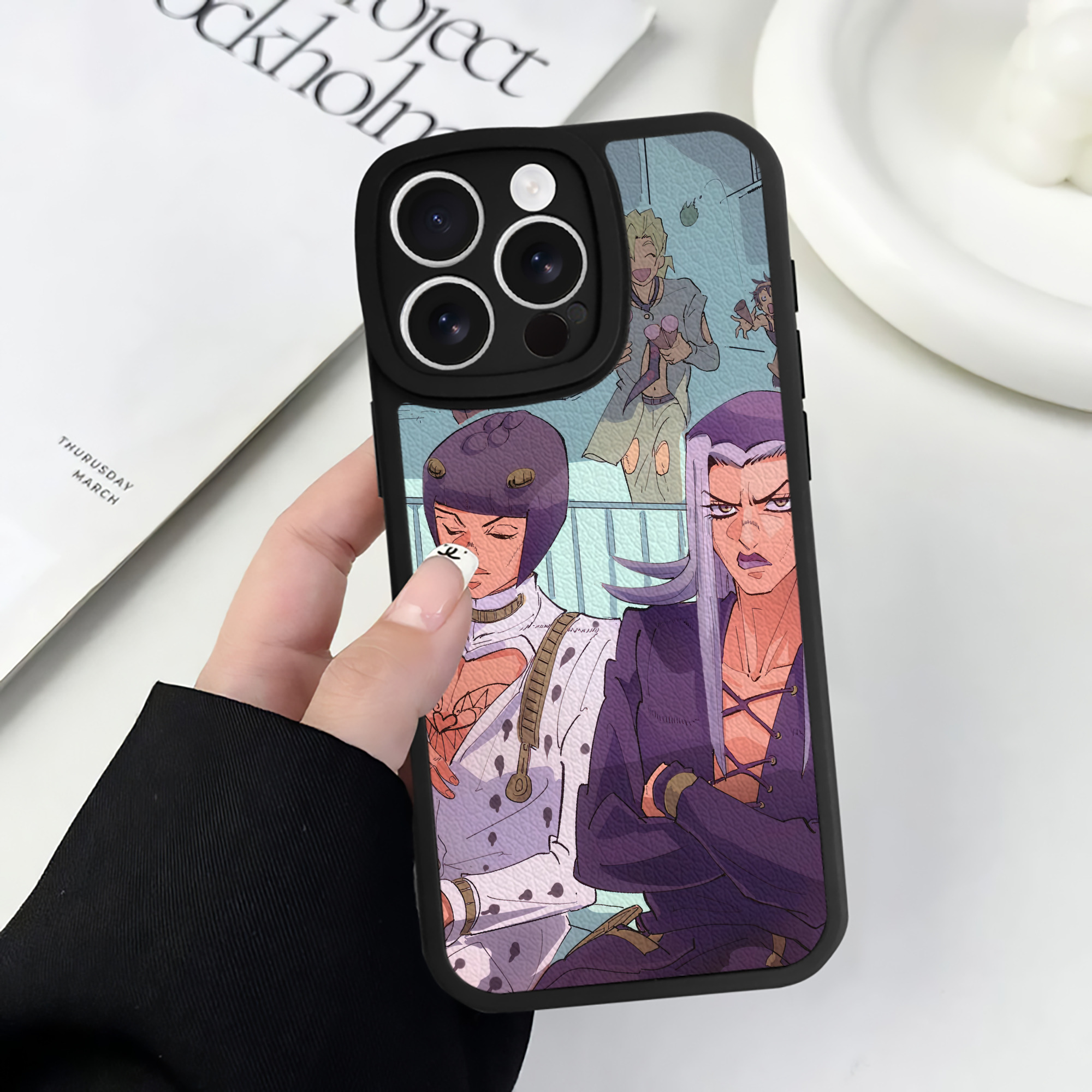 （画像用） ジョジョの奇妙な冒険 JoJo's Bizarre Adventure 【iPhone 16シリーズ対応】シリコンスマホケース（レザー調） 材質：シリコン